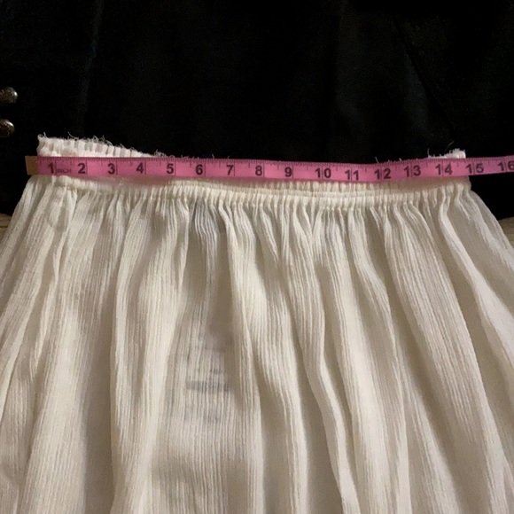 Zara skirt. airy white, frayed edge midi skirt, Large - Picture 9 of 9